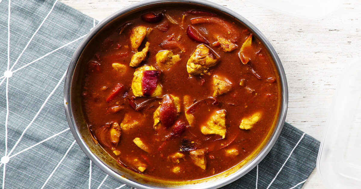 Fiery Sweet &amp; Sour PERi-PERi Chicken Recipe | Nando's New Zealand